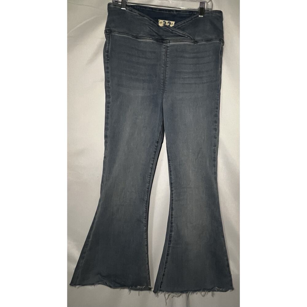 We The Free Jeans Womens 32 Denim Flare High Rise Stretch Boho Raw Hem Pants